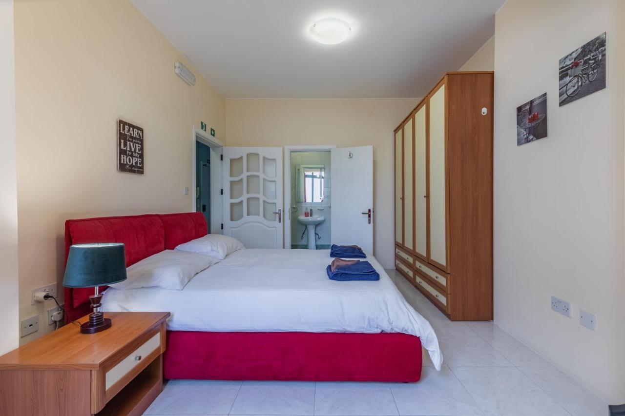 Fantastic 3 Bedroom Duplex Penthouse With Terrace Sliema Exterior foto